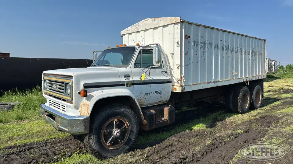 1979 Chevrolet C70 Tandem Boxed Truck