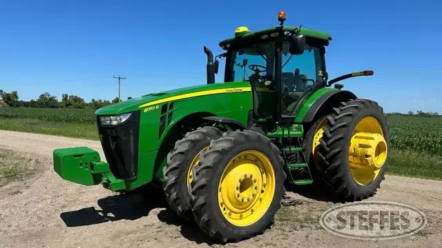 2011 John Deere 8310R