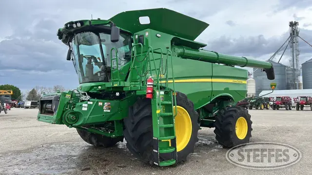 2023 John Deere S770