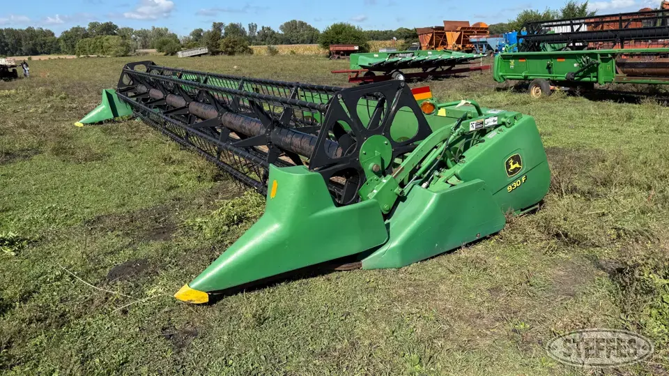 2002 John Deere 930F Flex Head