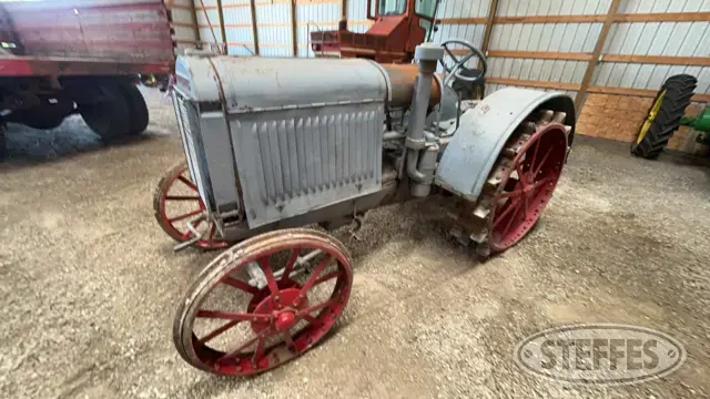 1928 McCormick-Deering 10-20