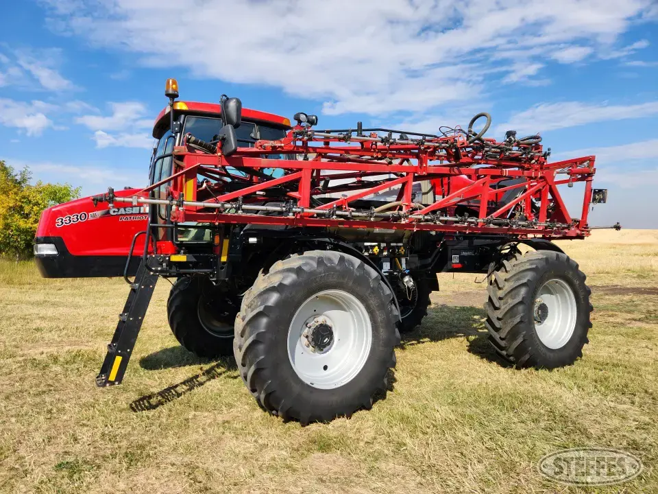 2013 Case IH Patriot 3330 Self-Propelled Sprayer