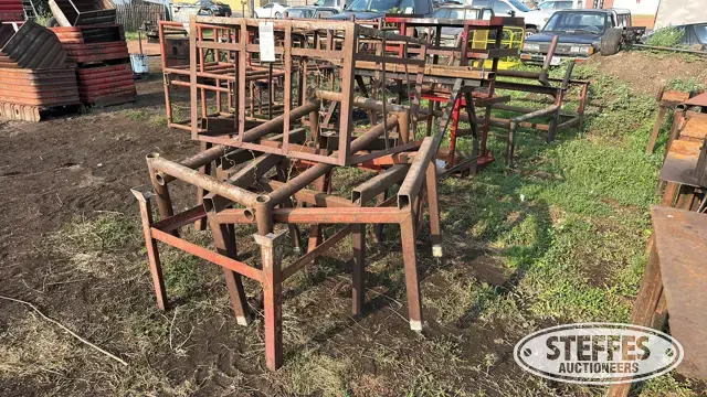 (10) Metal stands
