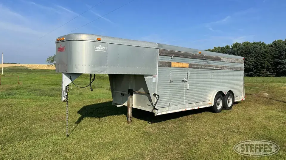 1996 Sooner Gooseneck Livestock Trailer