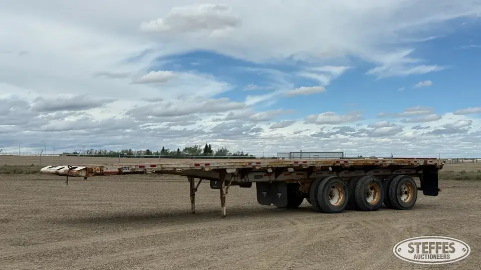 2005 Aspen Semi Flatbed Trailer