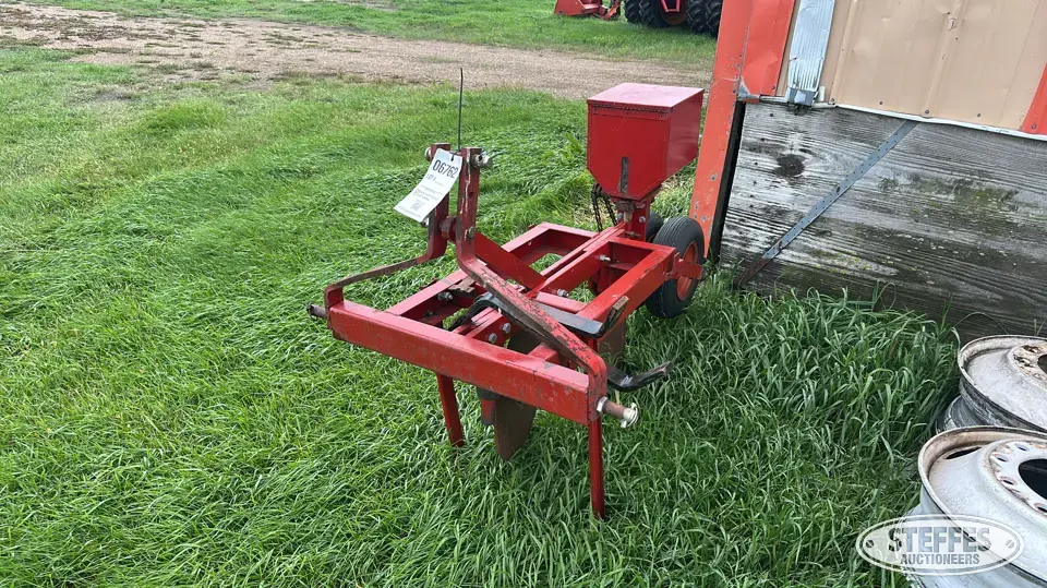 Elston Gopher Getter Farm Support Item