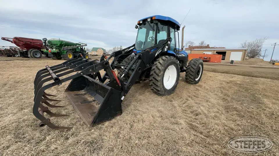 2005 New Holland TV145 MFWD Tractor