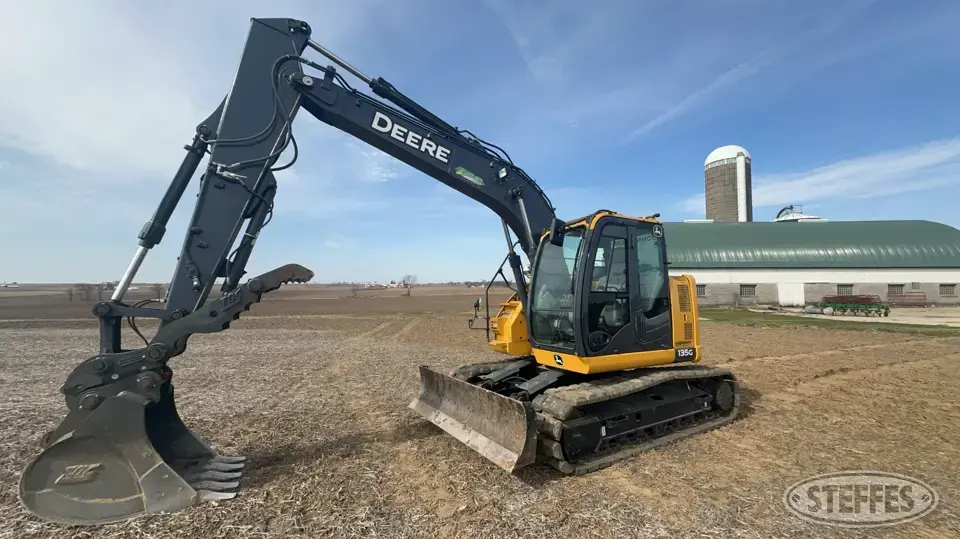 2018 Deere 135G Excavator