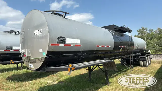 1999 E.D. Etnyre & CO CT-1040 Black Topper Centennial