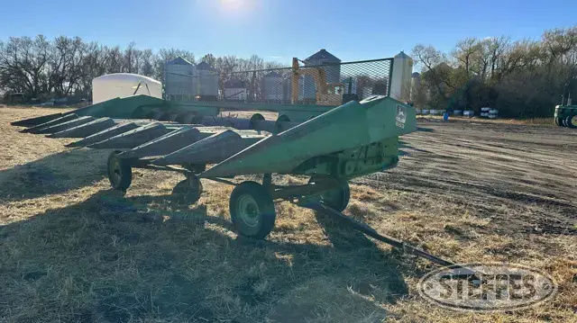 John Deere 853