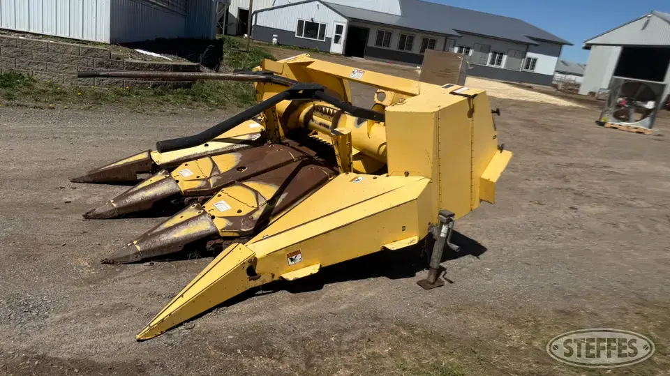 New Holland 3PN Corn Head