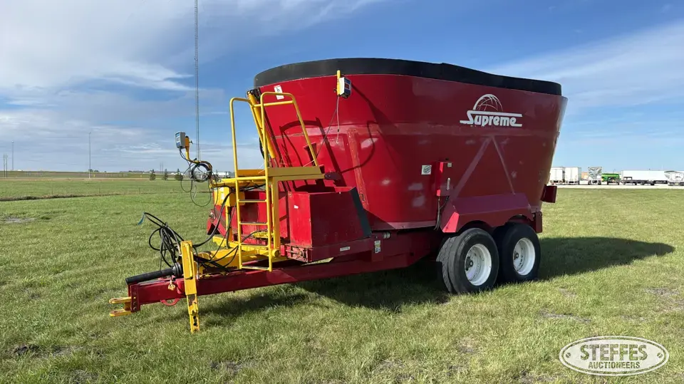 2012 Supreme 1200T Livestock Equipment-Other