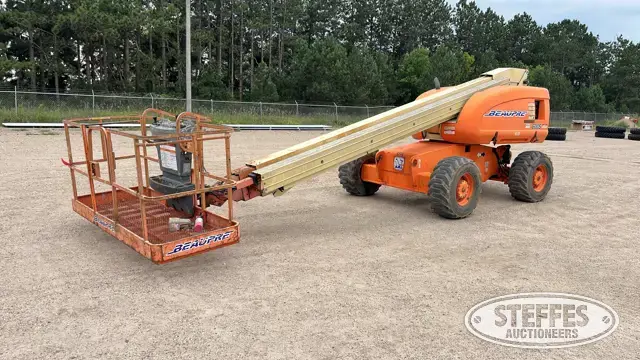 2000 JLG 600S