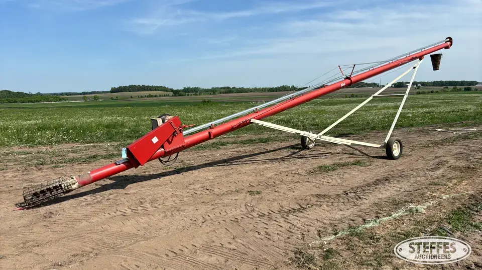 Buhler Farm King 856 Straight Auger