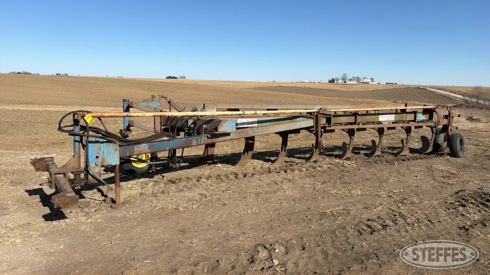 DMI Hydra Wide Plow
