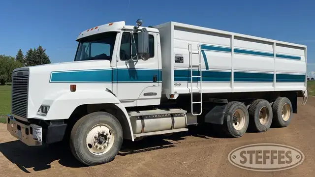 1995 Freightliner FLC112