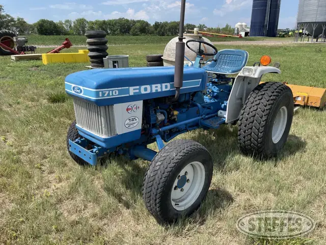 1983 Ford 1710