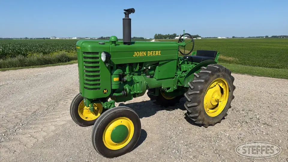 1948 John Deere M Collectible Tractor