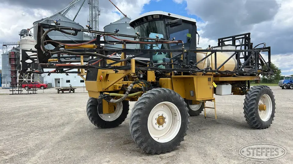 1994 AG-Chem RoGator 664 Self-Propelled Sprayer
