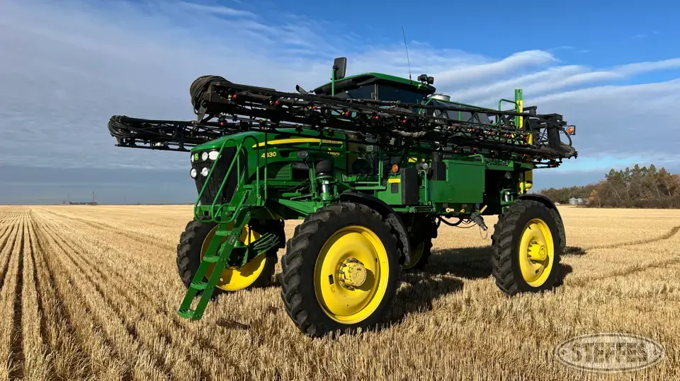 2010 John Deere 4830 Self-Propelled Sprayer