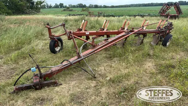 International 710