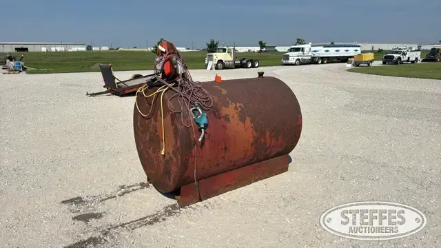 500 gal. fuel tank