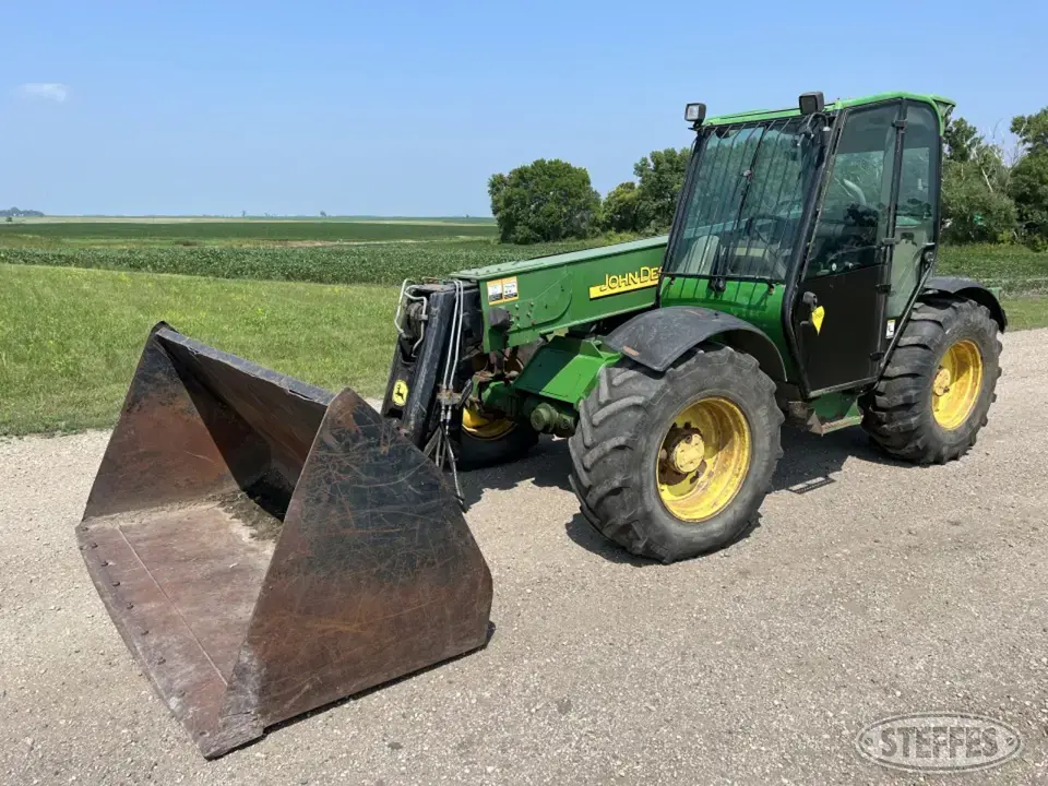 2002 John Deere 3400 Telescopic Forklift