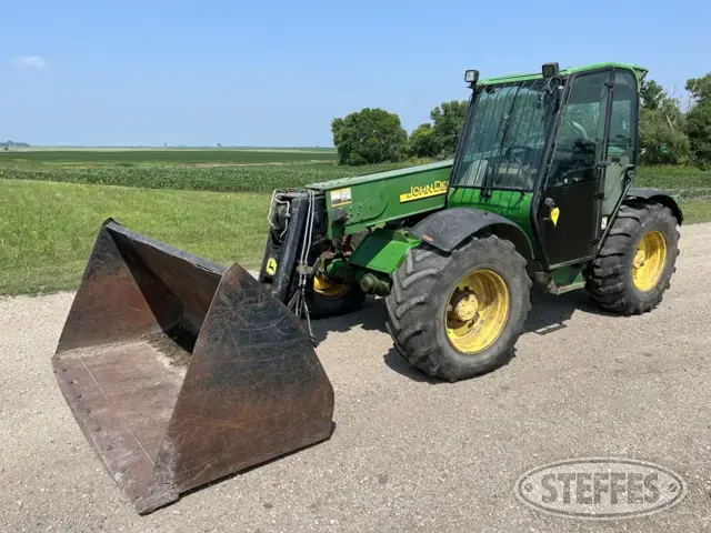 2002 John Deere 3400