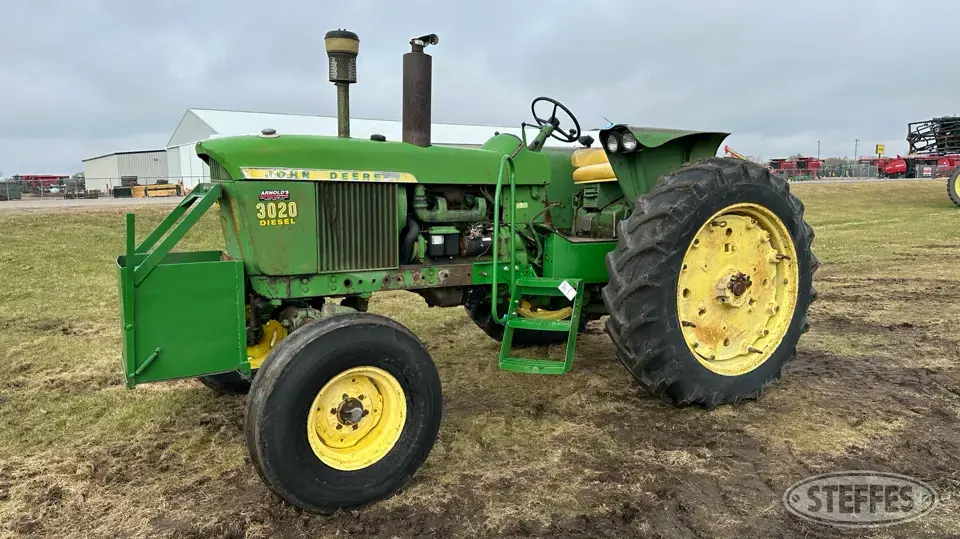 1967 John Deere 3020 2WD Tractor