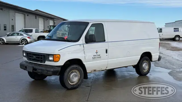 2005 Ford E-350