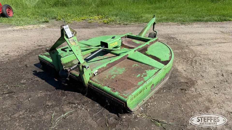 John Deere 709 Rotary Mower