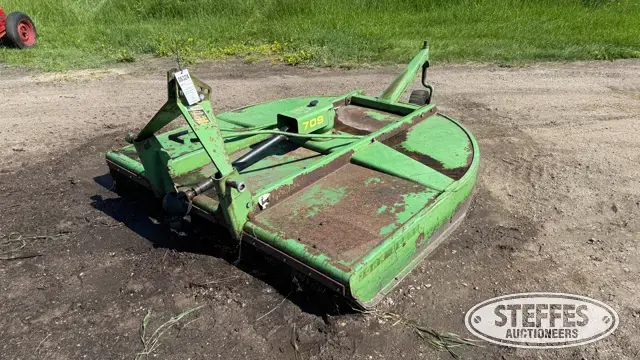 John Deere 709
