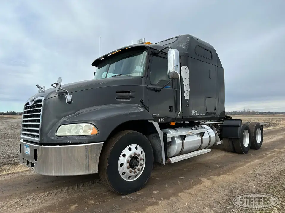2004 Mack CX613 Conventional Truck with Sleeper
