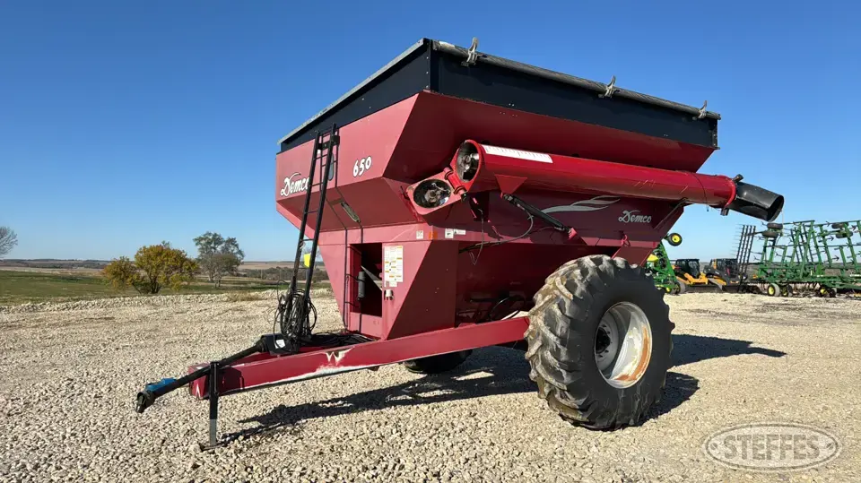 Demco 650 Grain Cart