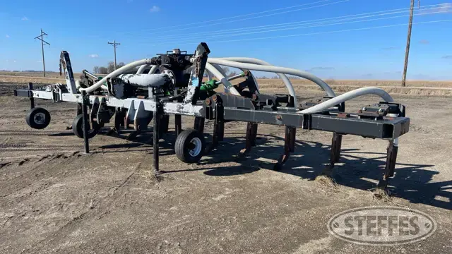 2019 John Deere 2100