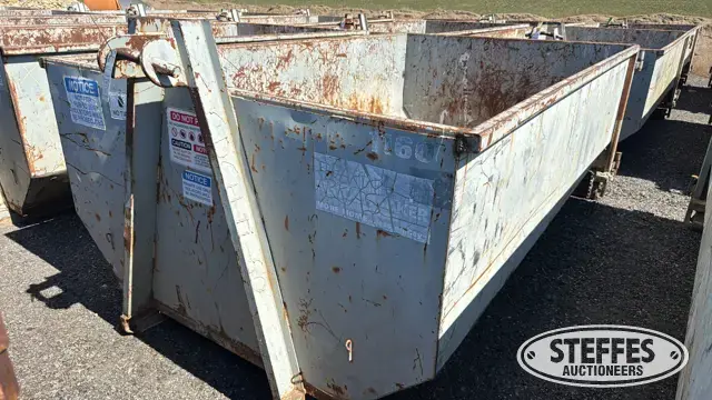 10 yd. roll-off dumpster