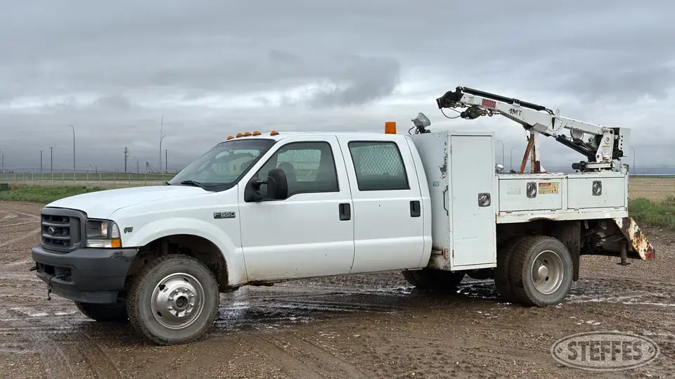 2004 Ford F-550 XL Service Utility Truck