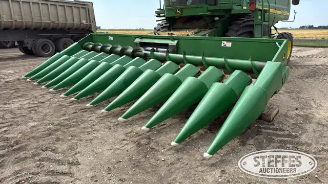 1987 John Deere 844