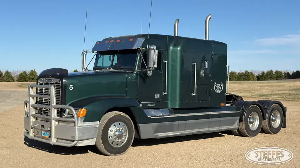 1997 Freightliner FLD120 Conventional Truck with Sleeper