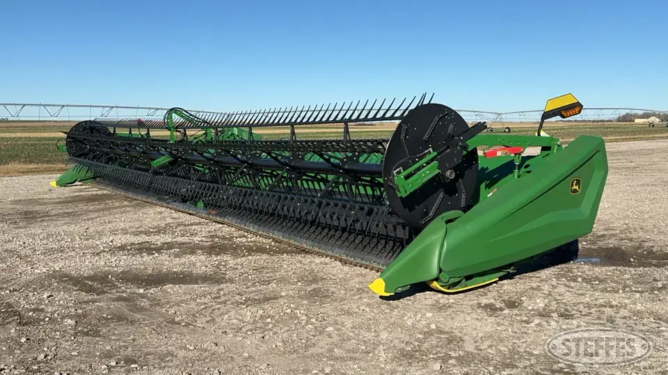 2022 John Deere HD45F Draper Head