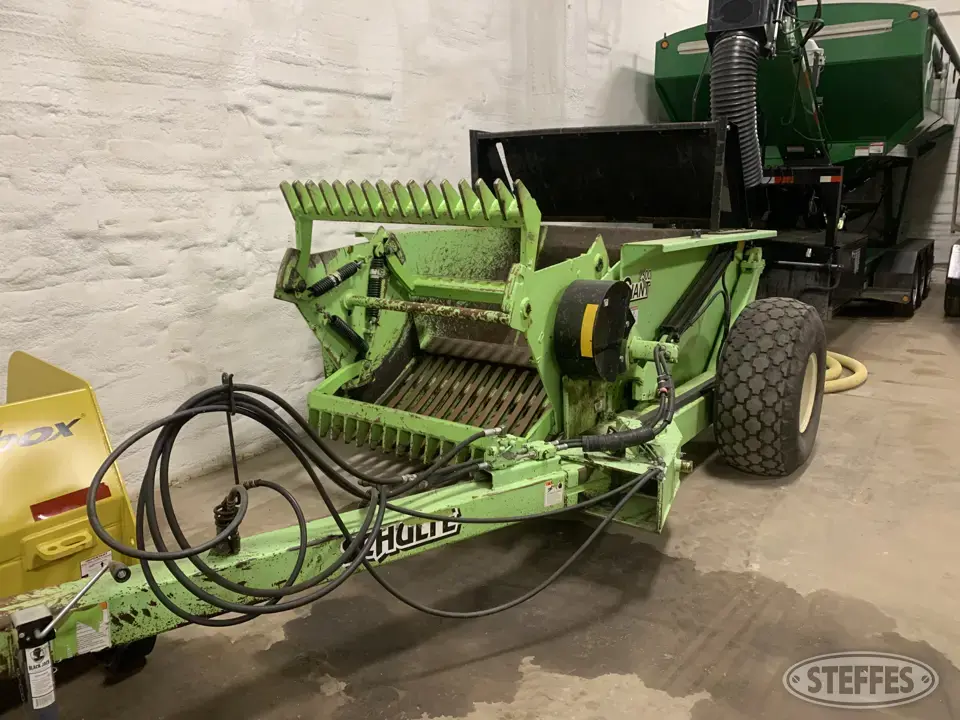Schulte Giant 2500 Rock Picker