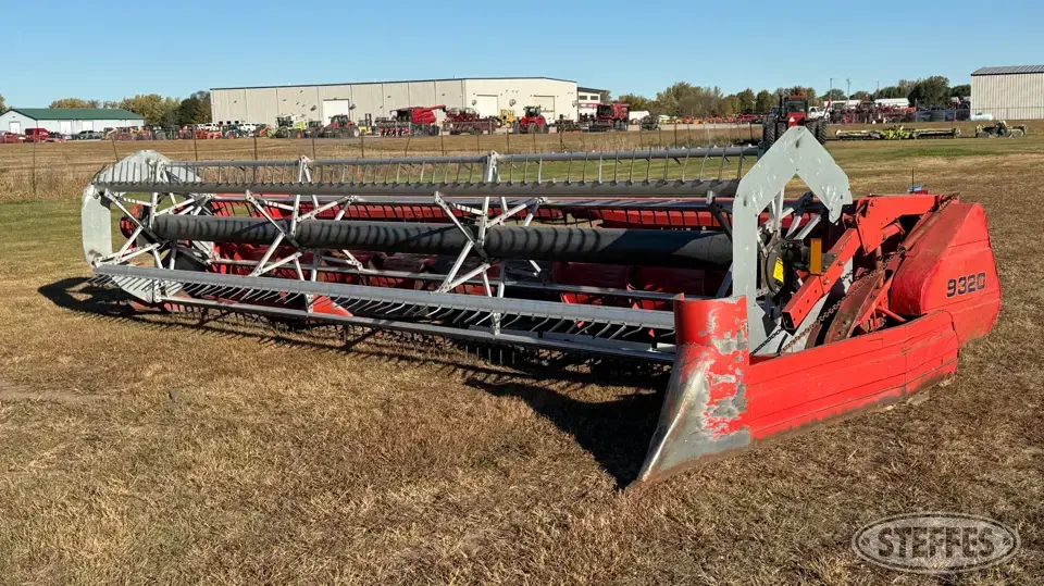 Massey Ferguson 9320 Flex Head