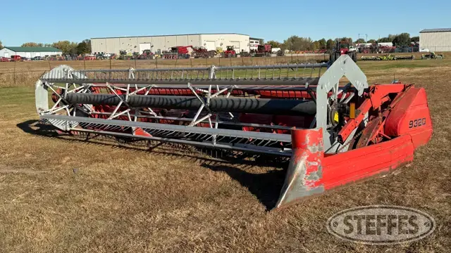 Massey Ferguson 9320