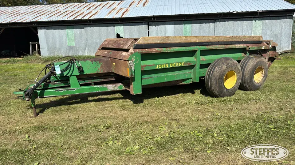 John Deere 785 Manure Application Equipment