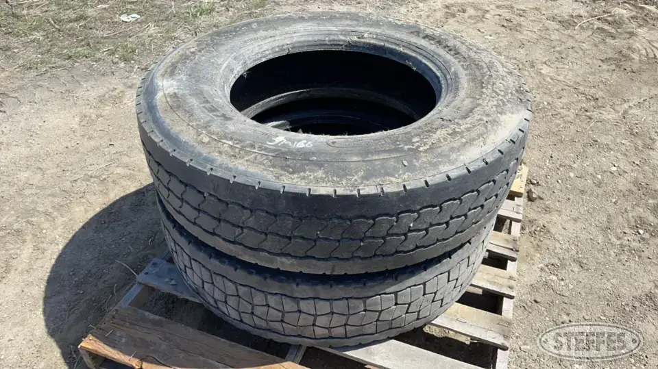 Kelly Armorsteel KDA Truck Tire