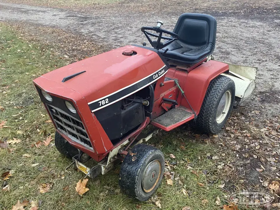 Cub Cadet 782 Lawn Tractor