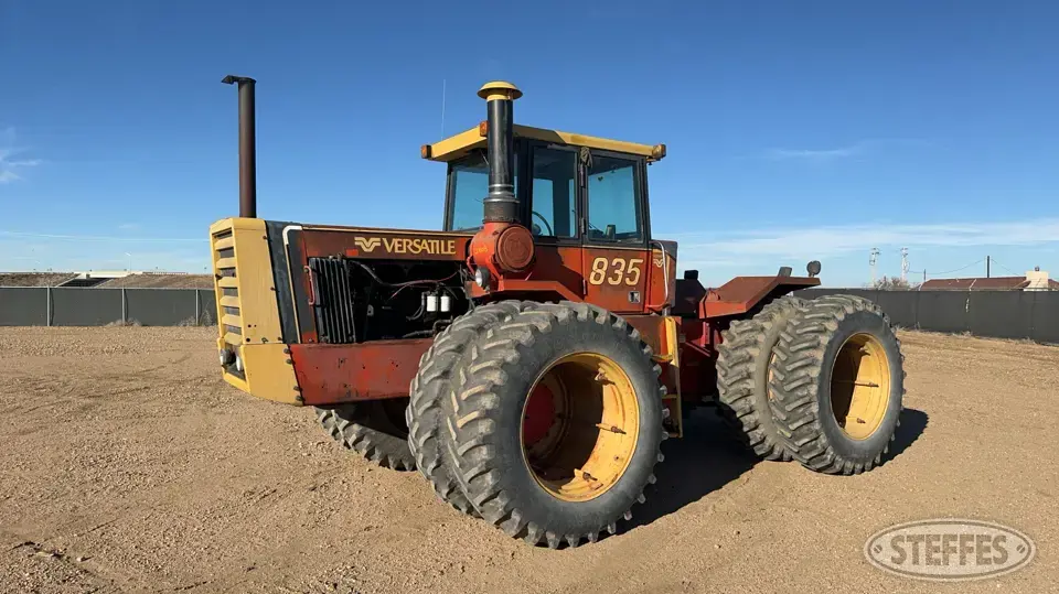 1981 Versatile 835 4WD Tractor