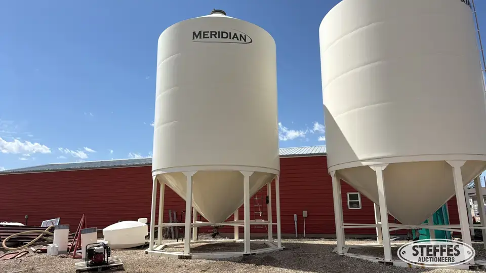 2012 Meridian Stor-King Hopper Bin