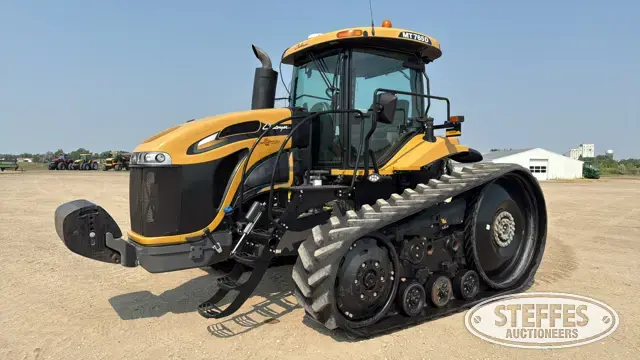 2013 Challenger MT765D