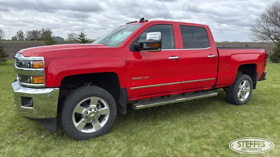 2016 Chevrolet Silverado 2500 HD 3 Quarter Ton Pickup